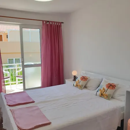 Δωμάτια σε οικογενειακή κατοικία Orebic Bnb